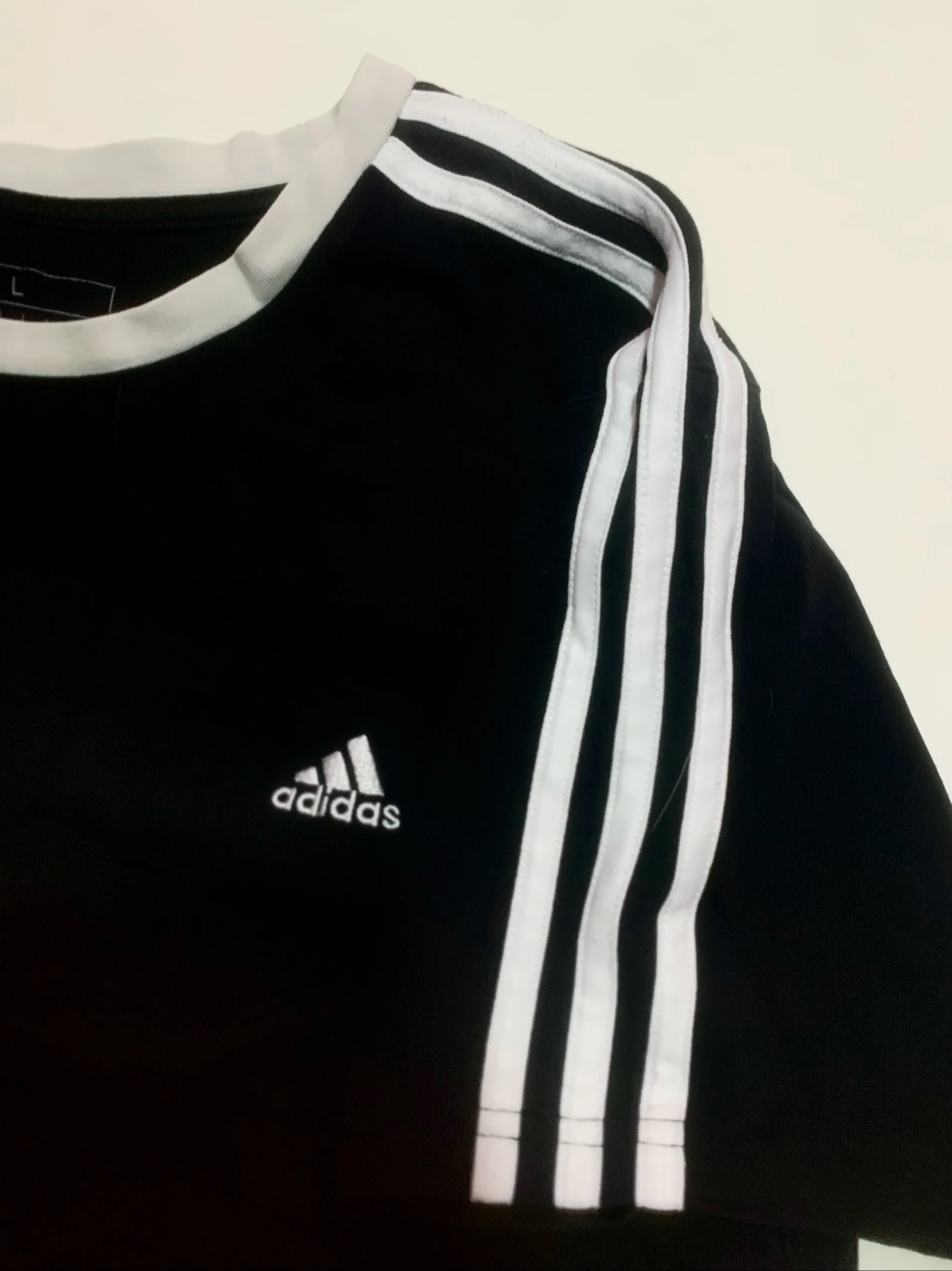 Camiseta Adidas Clásica Original Negra Talla L – photo 2